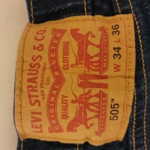 Levi's 505 Men's jeans 34x36, like new, no flaws